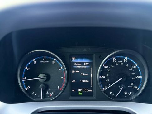 Used 2018 Toyota RAV4 XLE w/ Carpet Mat Package FWD image 50