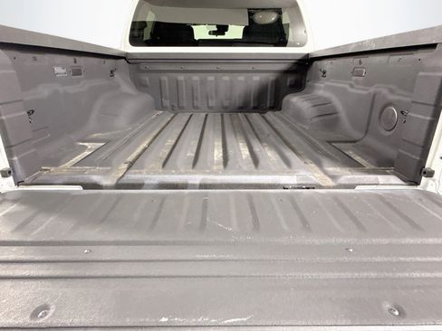 Used 2024 Nissan Frontier S RWD image 35