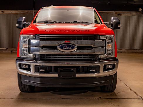 Used 2017 Ford F250 Lariat w/ Chrome Package image 2