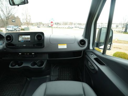 Certified 2024 Mercedes-Benz Sprinter 2500 image 29