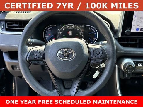 Used 2025 Toyota RAV4 LE AWD/4WD image 18