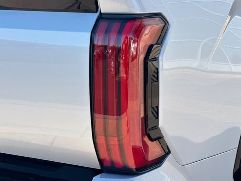 New 2026 Toyota Tundra Platinum AWD/4WD image 32