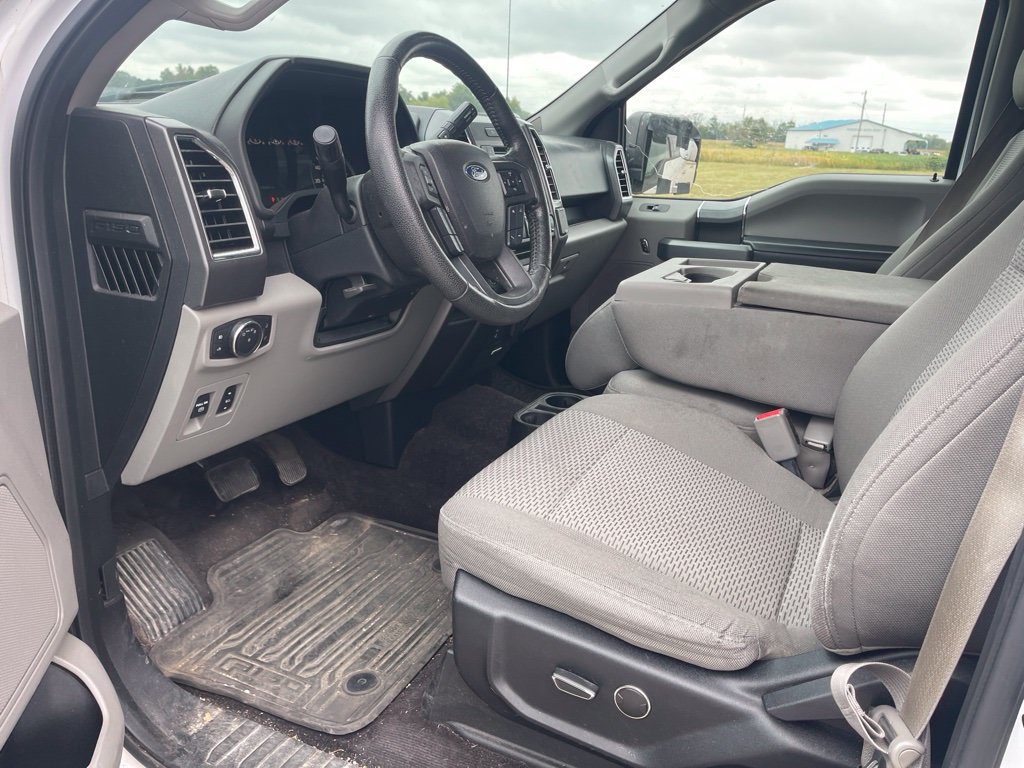 Used 2016 Ford F150 XLT w/ Equipment Group 301A Mid AWD/4WD image 10