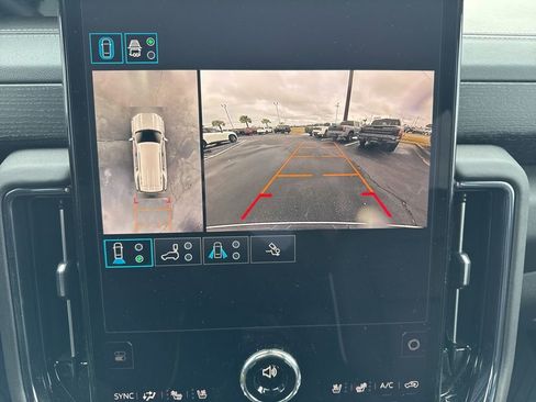 Used 2025 GMC Yukon AT4 Ultimate image 34