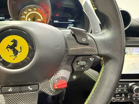 Used 2019 Ferrari Portofino RWD image 38