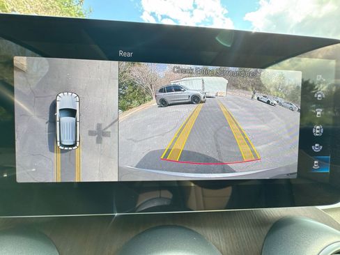 Used 2022 Mercedes-Benz GLC 300 4MATIC image 14