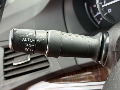 Used 2017 Acura MDX SH-AWD image 28