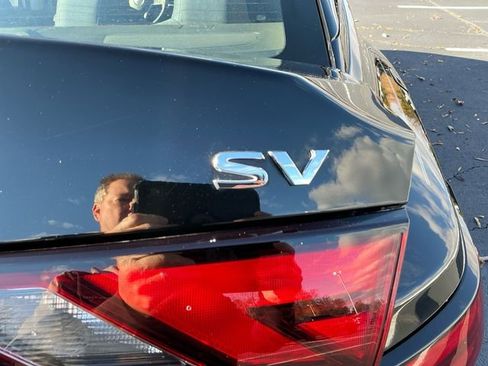 Used 2021 Nissan Sentra SV image 18