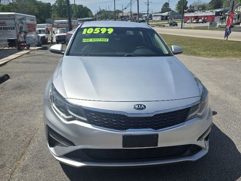 Used 2020 Kia Optima LX image 4