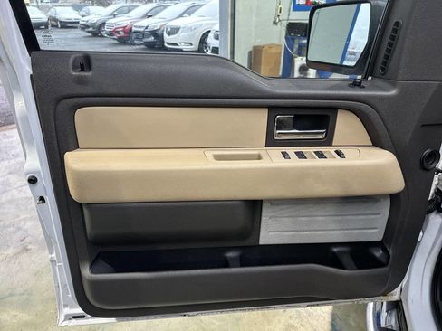 Used 2013 Ford F150 XLT w/ Luxury Equipment Group image 15