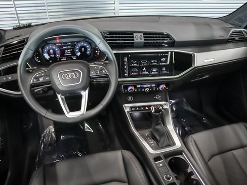 New 2025 Audi Q3 2.0T Premium image 21