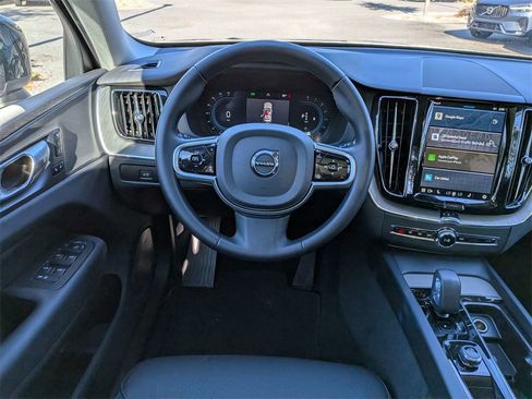 Certified 2025 Volvo XC60 B5 Plus image 17