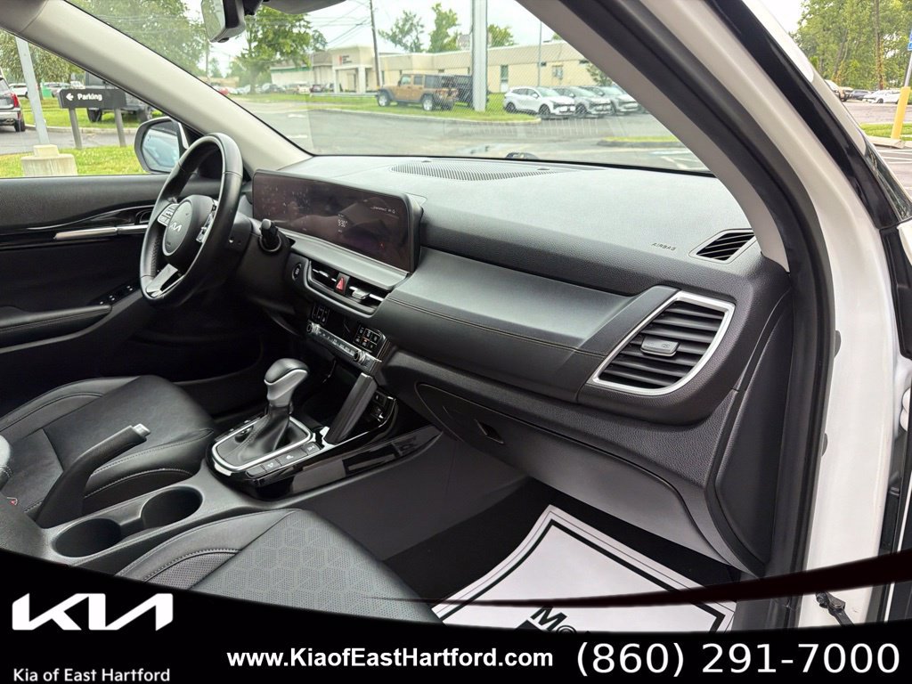 Certified 2024 Kia Seltos EX AWD/4WD image 12