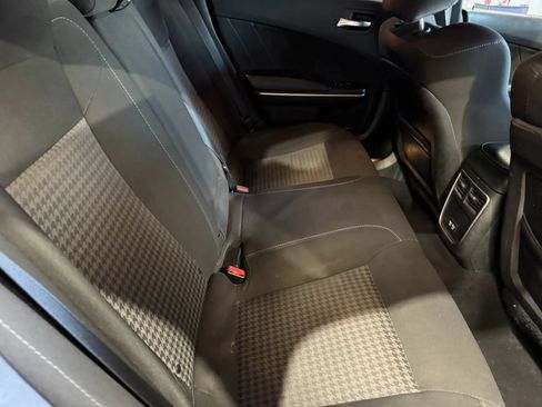 Used 2019 Dodge Charger GT RWD image 8