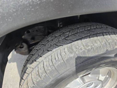 Used 2002 Chevrolet Suburban LS RWD image 52