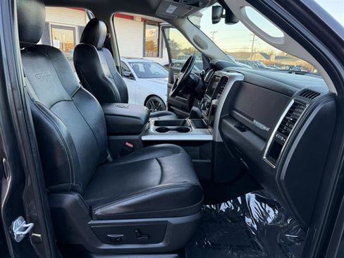 Used 2016 RAM 3500 Laramie image 14