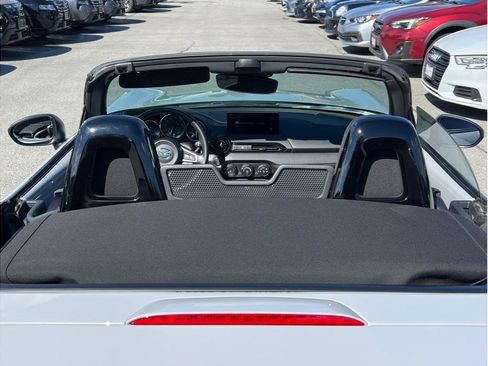 Used 2024 MAZDA MX-5 Miata Club image 6
