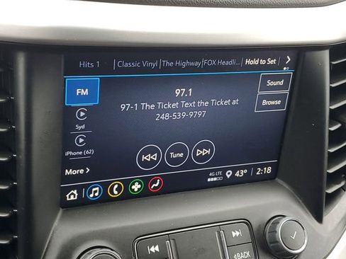 Certified 2023 GMC Acadia SLE w/ Driver Convenience Package image 26