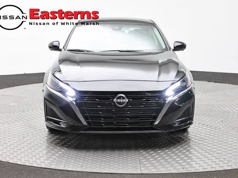 Used 2024 Nissan Altima 2.5 SL AWD/4WD image 2