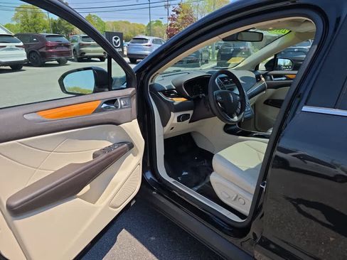 Used 2015 Lincoln MKC AWD w/ Equipment Group 102A Reserve image 11