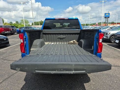 Used 2024 Chevrolet Silverado 1500 RST AWD/4WD image 7
