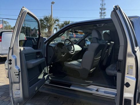 Used 2007 Ford F150 XLT image 26