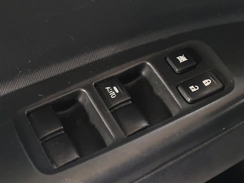 Used 2024 Mitsubishi Mirage ES FWD image 27