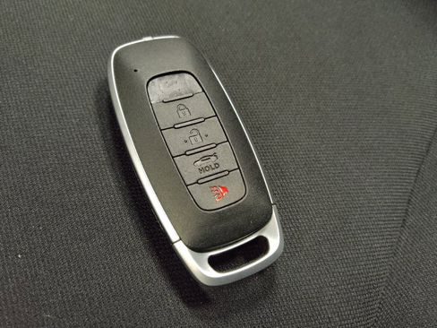 Used 2024 Nissan Sentra SV FWD image 32