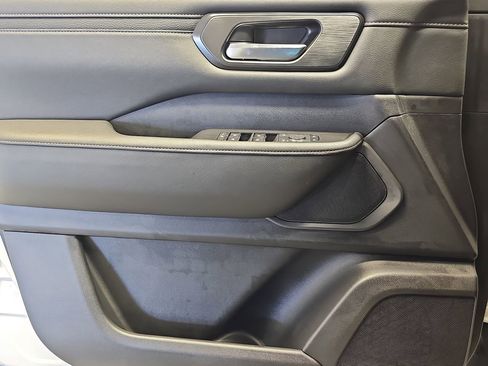 New 2025 Nissan Armada SV image 27