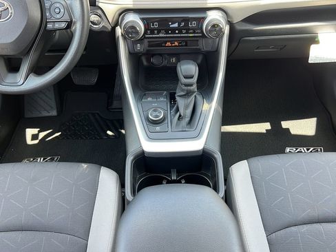Used 2025 Toyota RAV4 XLE w/ Convenience Package AWD/4WD image 18