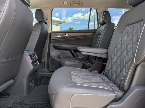 New 2026 Volkswagen Atlas SEL Premium R-Line AWD/4WD image 16