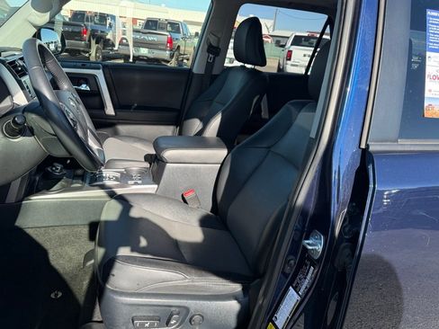 Used 2021 Toyota 4Runner SR5 Premium image 14
