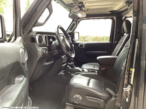 Used 2022 Jeep Gladiator Sport AWD/4WD image 12