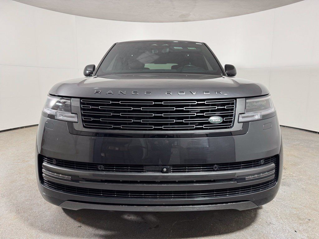 Used 2024 Land Rover Range Rover Autobiography AWD/4WD image 2