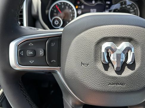 New 2026 RAM 2500 Big Horn AWD/4WD image 21