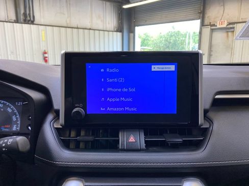 Used 2025 Toyota RAV4 LE AWD/4WD image 38