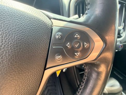 Used 2018 Chevrolet Colorado Z71 AWD/4WD image 13