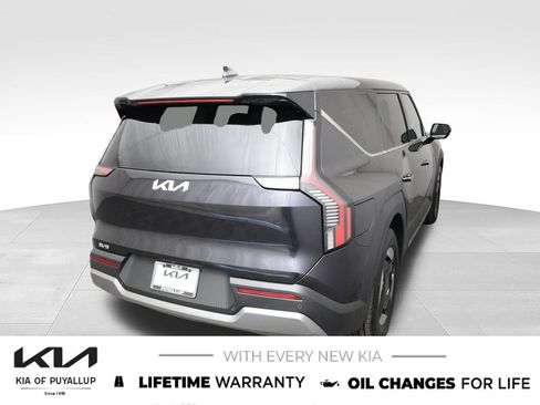 New 2026 Kia EV9 Light RWD image 5