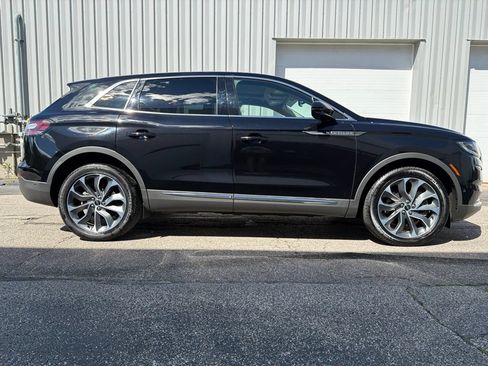 Used 2022 Lincoln Nautilus Reserve w/ Equipment Group 201A FWD image 6