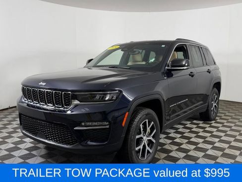 Used 2024 Jeep Grand Cherokee Limited w/ Trailer Tow Package AWD/4WD image 3