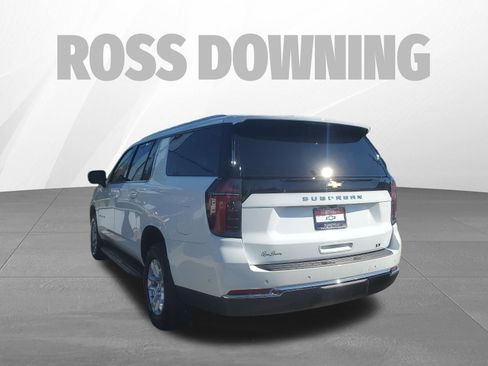 Used 2025 Chevrolet Suburban LT image 6