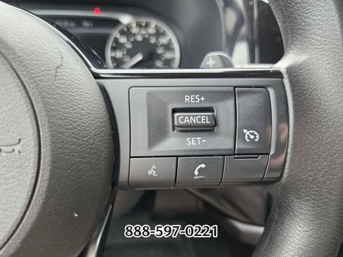 Used 2022 Nissan Pathfinder S AWD/4WD image 28
