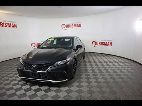Used 2023 Toyota Camry XSE FWD image 1