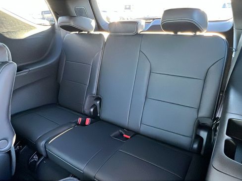 New 2026 Chevrolet Traverse LT w/ Midnight/Sport Edition image 13