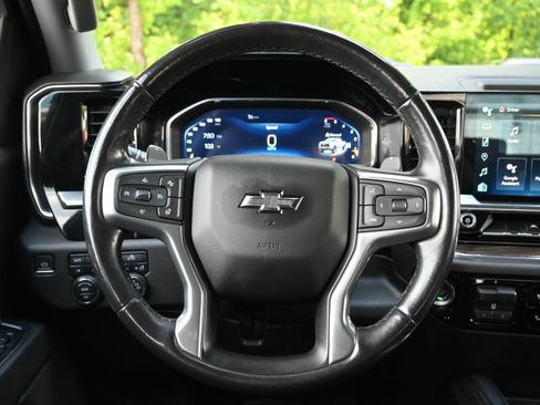 Used 2023 Chevrolet Silverado 1500 LT Trail Boss w/ Protection Package AWD/4WD image 6