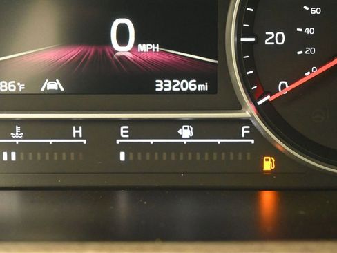 Used 2022 Kia Sorento EX w/ Panoramic Sunroof Package FWD image 31