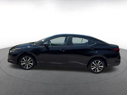 Used 2025 Nissan Versa SV FWD image 7