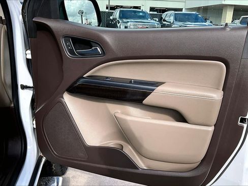 Used 2017 GMC Canyon SLT w/ Driver Alert Package image 23