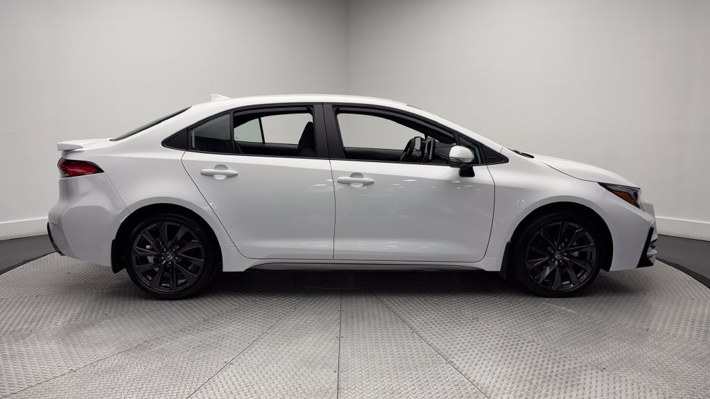 Certified 2026 Toyota Corolla SE w/ SE Package FWD image 40