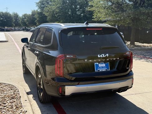 Used 2025 Kia Telluride S AWD/4WD image 3
